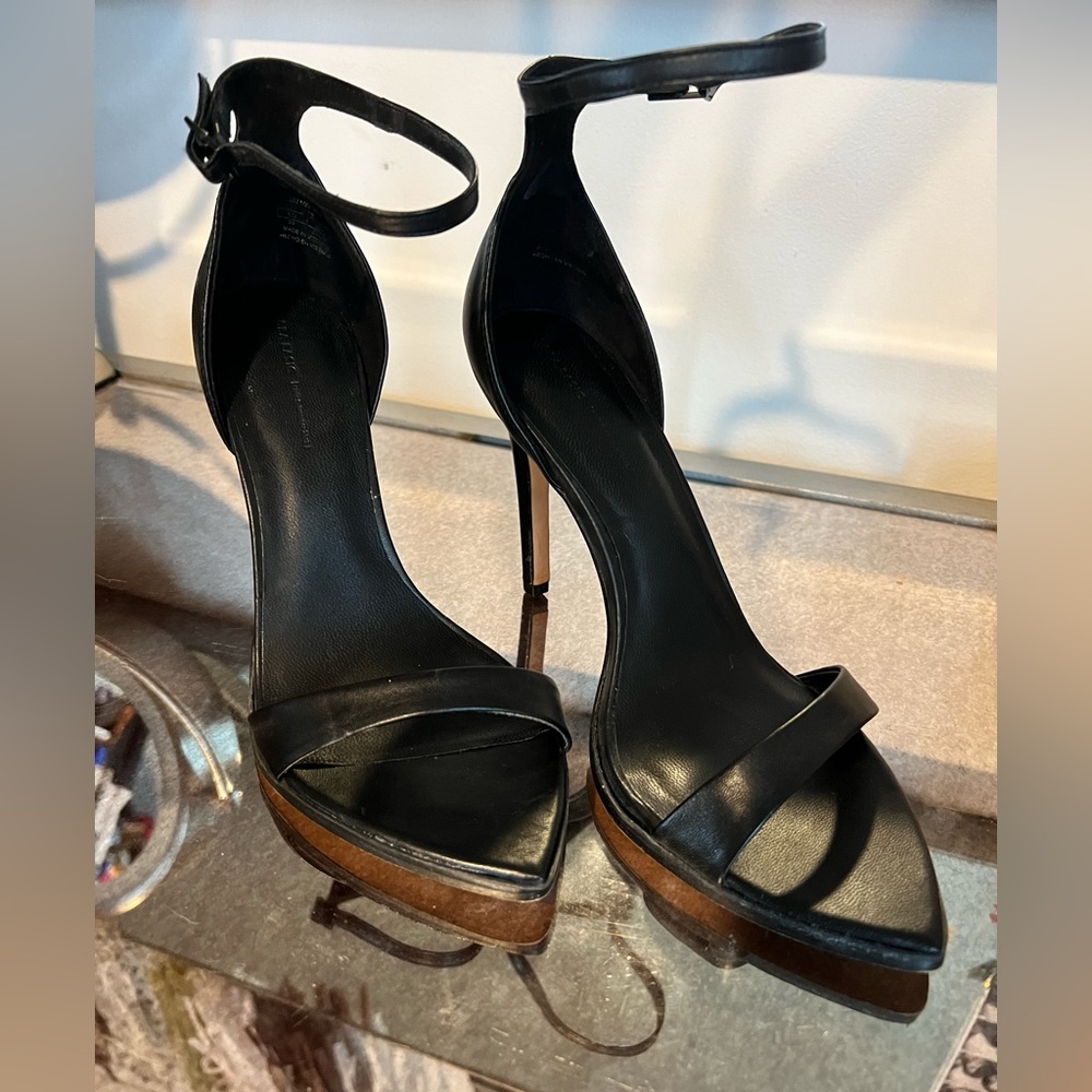 Zara Sandalia Piel black strappy pointed sandal